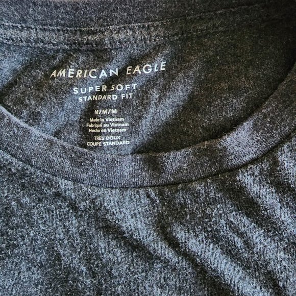 American eagle bundle of 3 shirts - Picture 4 of 6